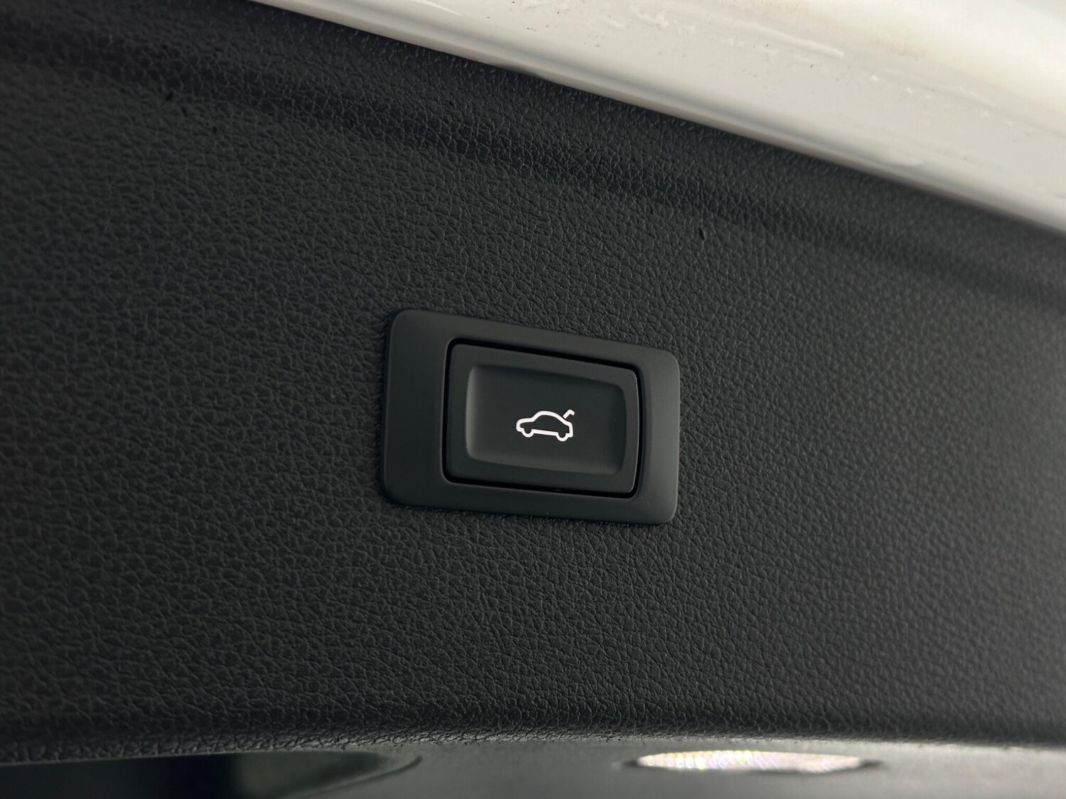 Used Audi Q5 2018 for sale - 76878668: Photo 46