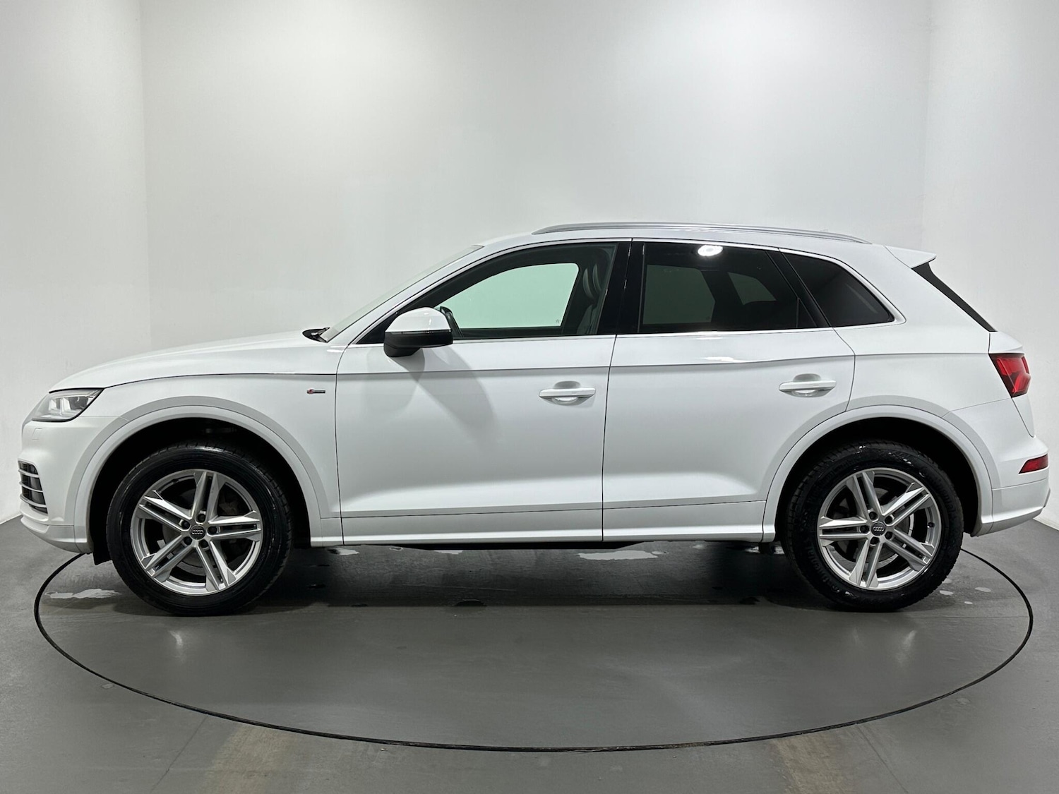 Used Audi Q5 2018 for sale - 76878668: Photo 5