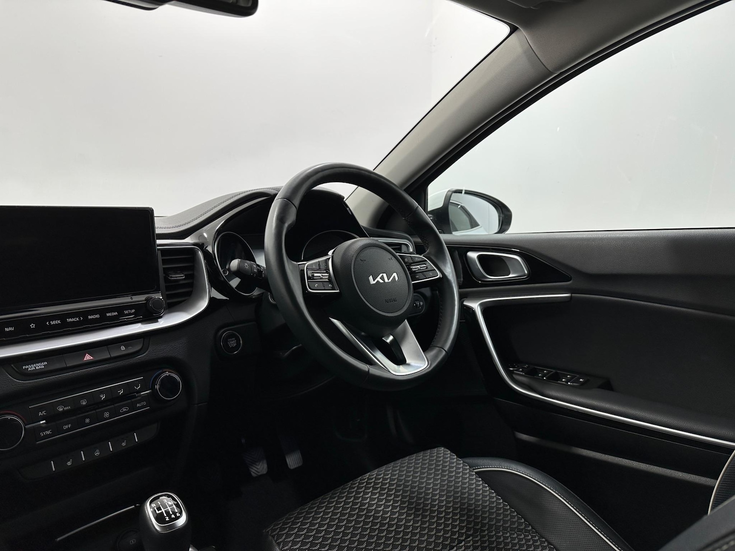 Used Kia XCeed 2022 for sale - 76879019: Photo 11