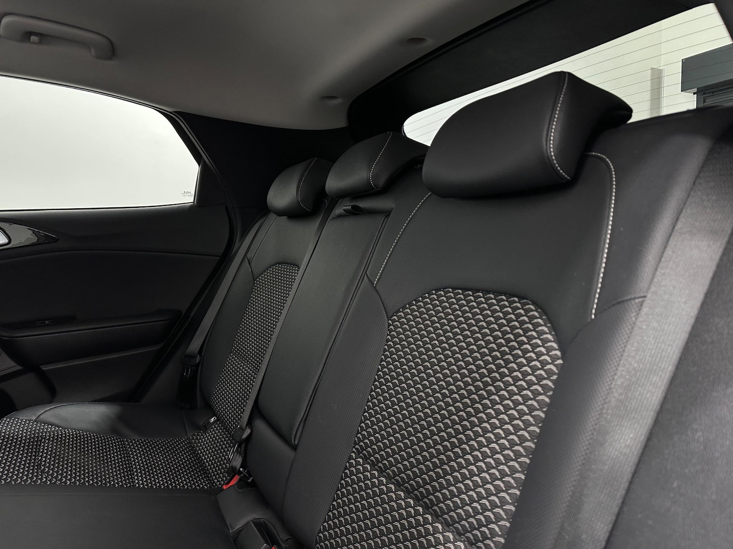 Used Kia XCeed 2022 for sale - 76879019: Photo 35