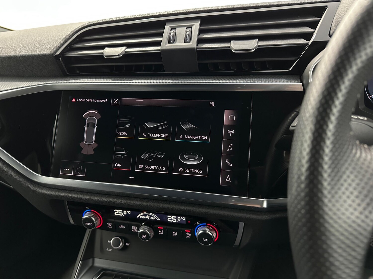 Used Audi Q3 2019 for sale - 77586396: Photo 23