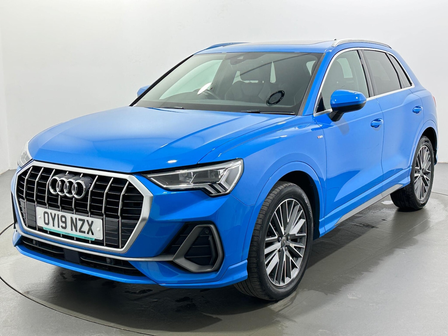 Used Audi Q3 2019 for sale - 77586396: Photo 4