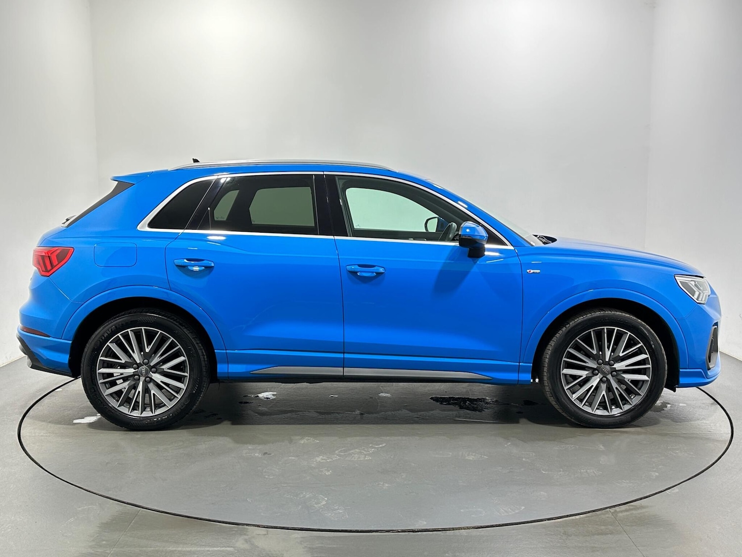 Used Audi Q3 2019 for sale - 77586396: Photo 9