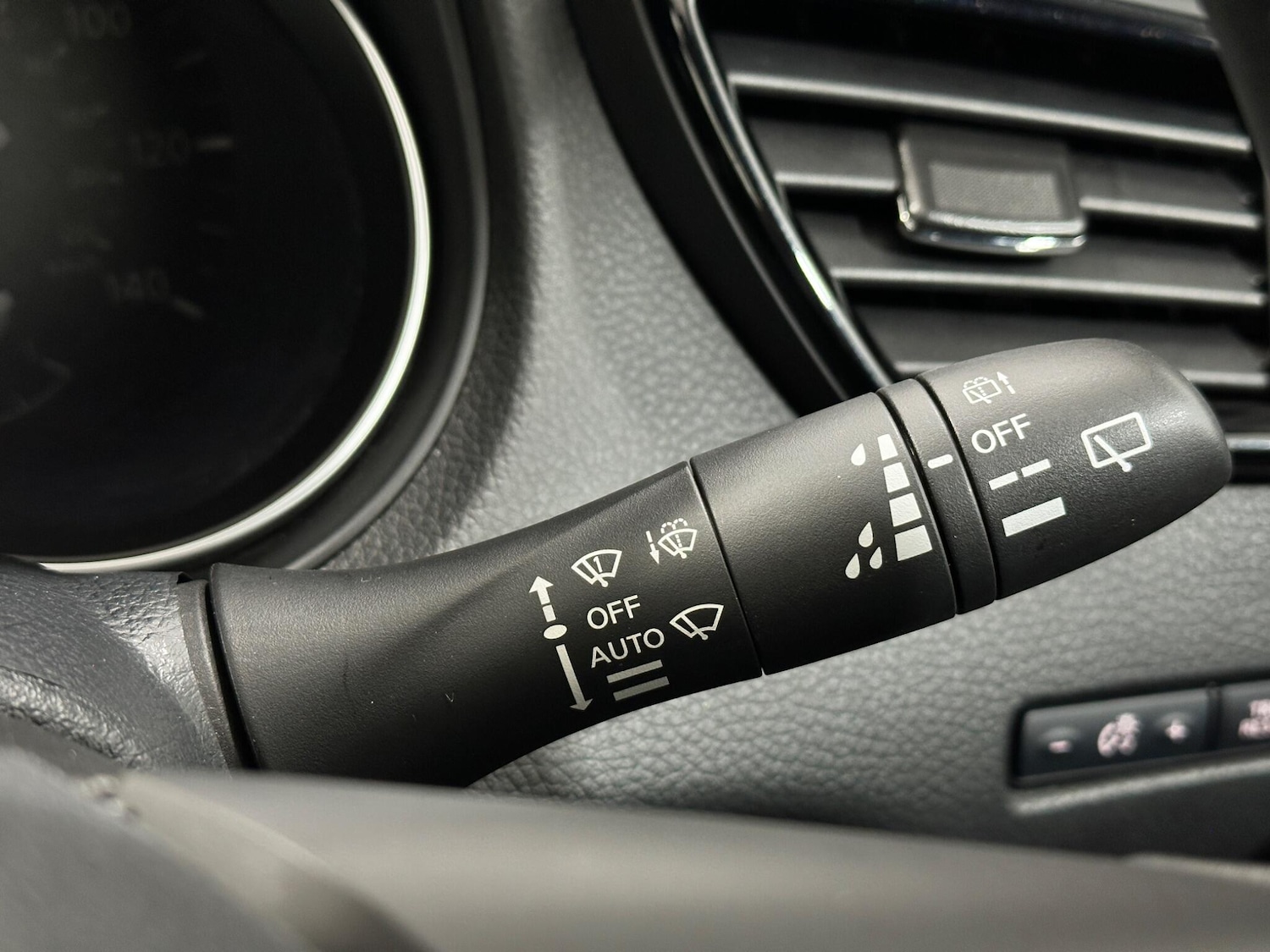 Used Nissan Qashqai for sale - 77824354: Photo 16