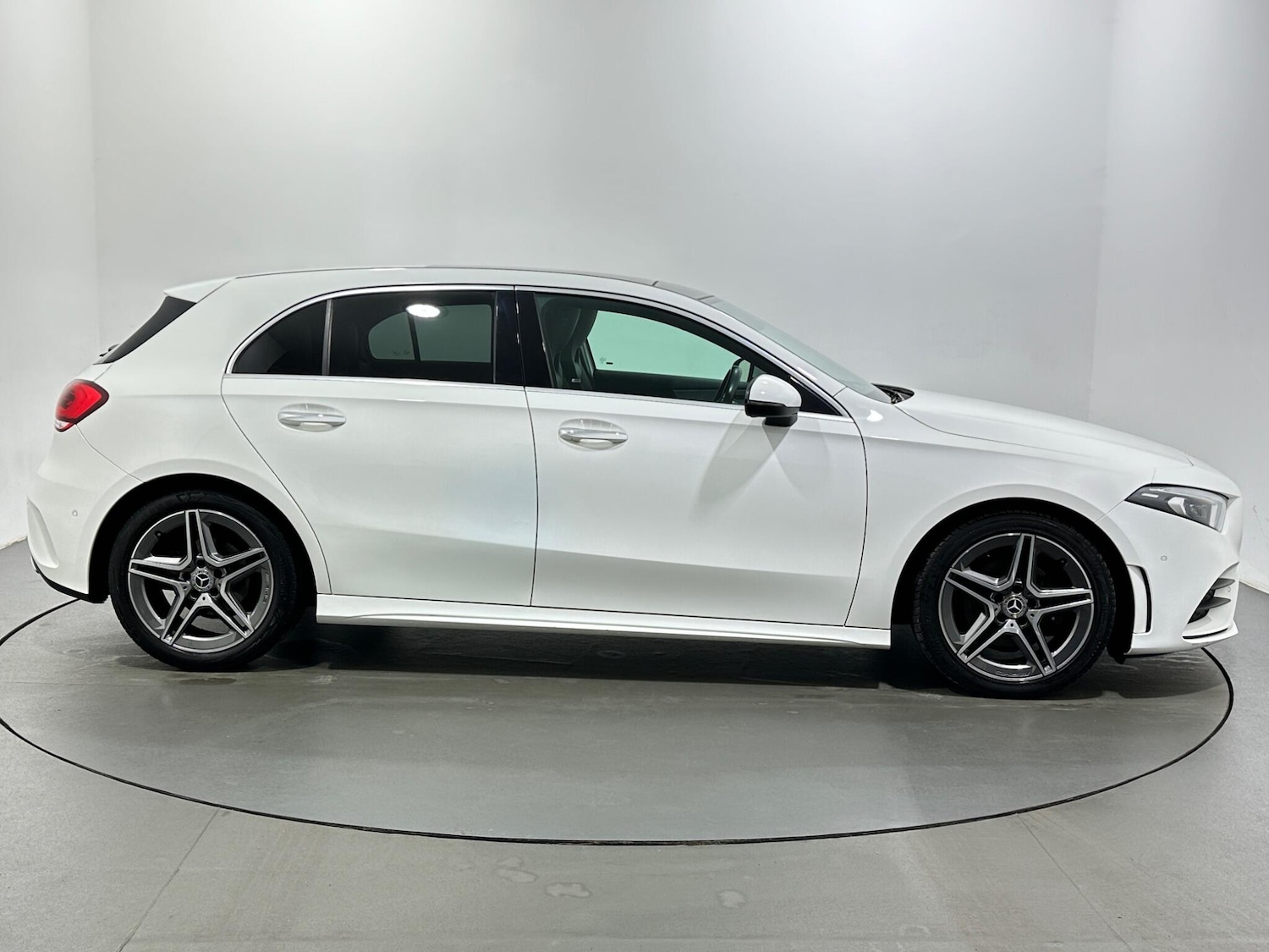 Used Mercedes-Benz A-Class 2021 for sale - 77637919: Photo 9