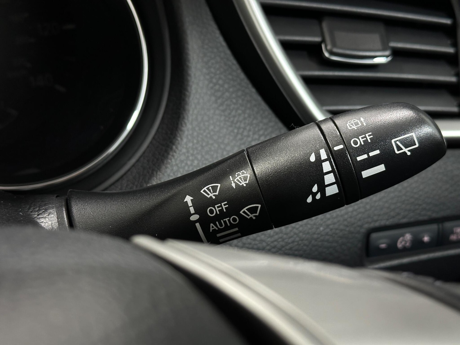 Used Nissan Qashqai 2014 for sale - 77925397: Photo 16