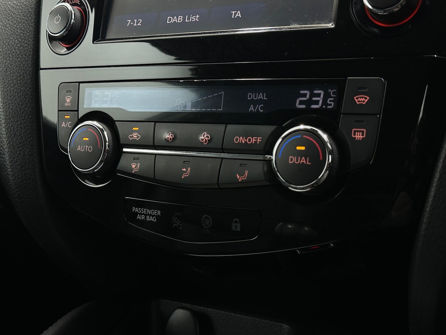 Used Nissan Qashqai 2014 for sale - 77925397: Photo 23