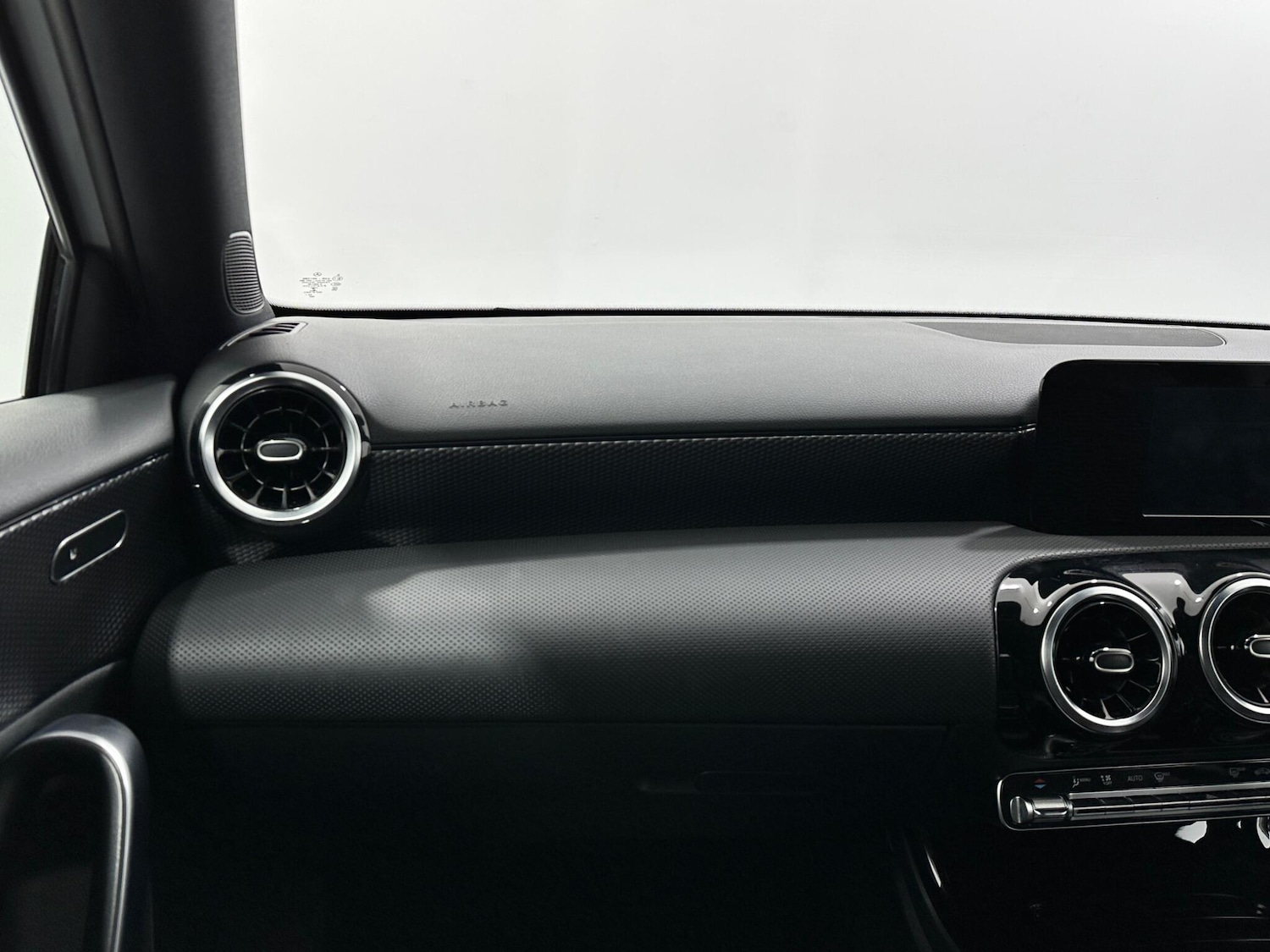 Used Mercedes-Benz A-Class 2021 for sale - 77646018: Photo 30