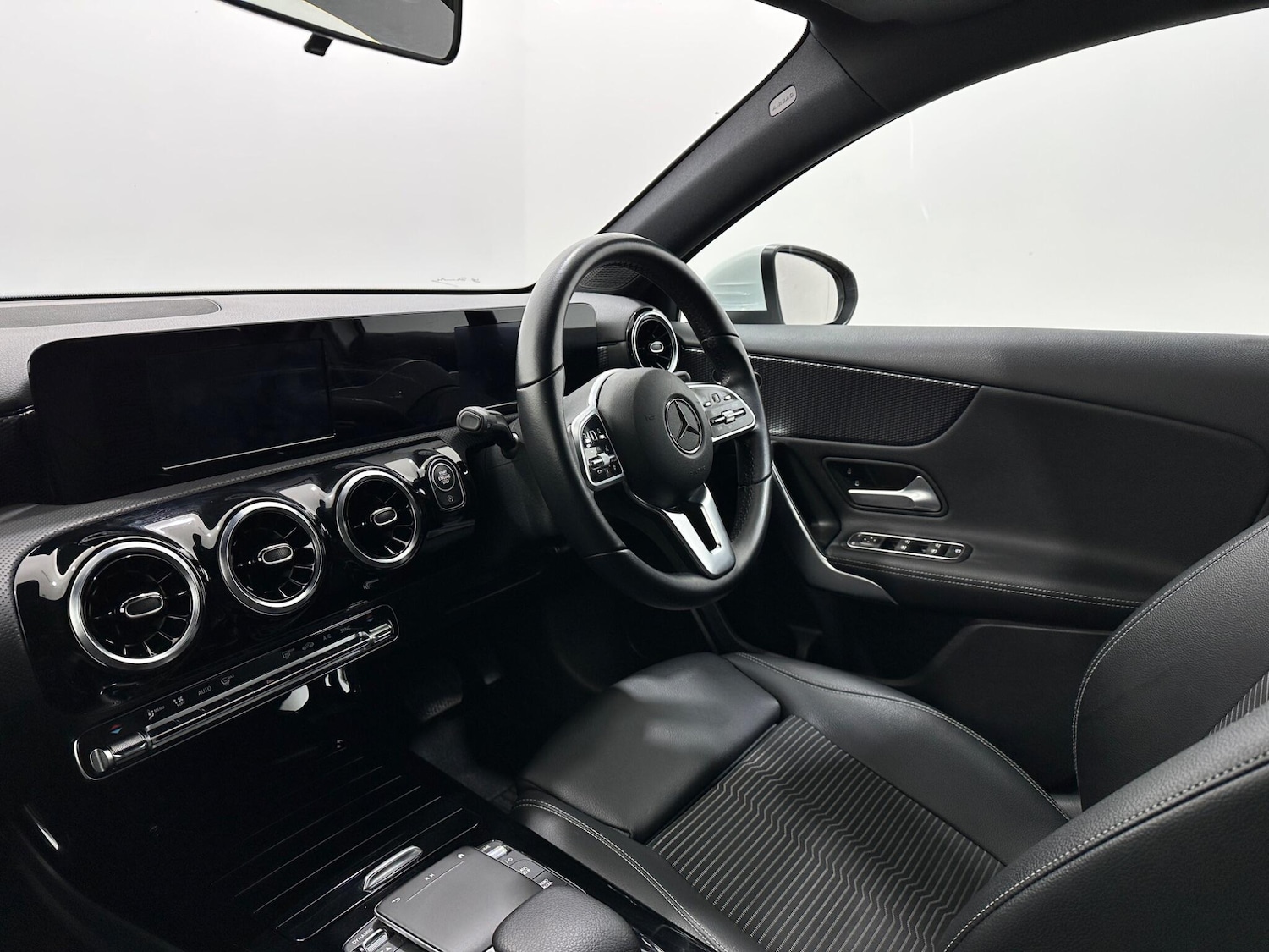 Used Mercedes-Benz A-Class 2021 for sale - 77646018: Photo 32