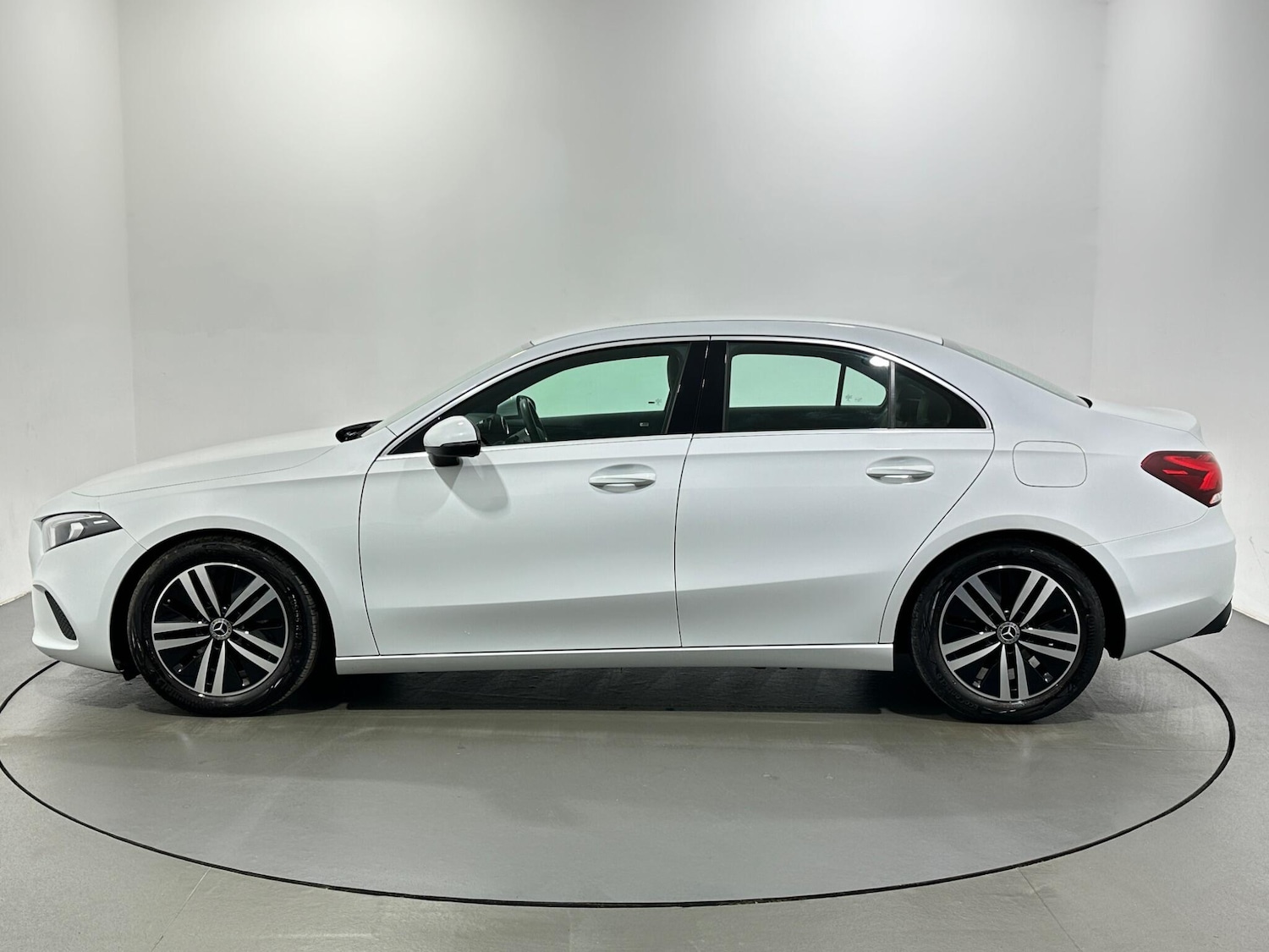 Used Mercedes-Benz A-Class 2021 for sale - 77646018: Photo 5