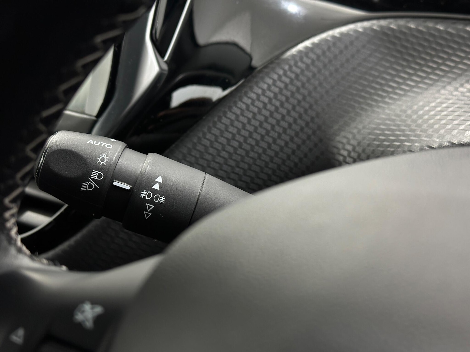 Used Peugeot 208 2018 for sale - 76878871: Photo 12