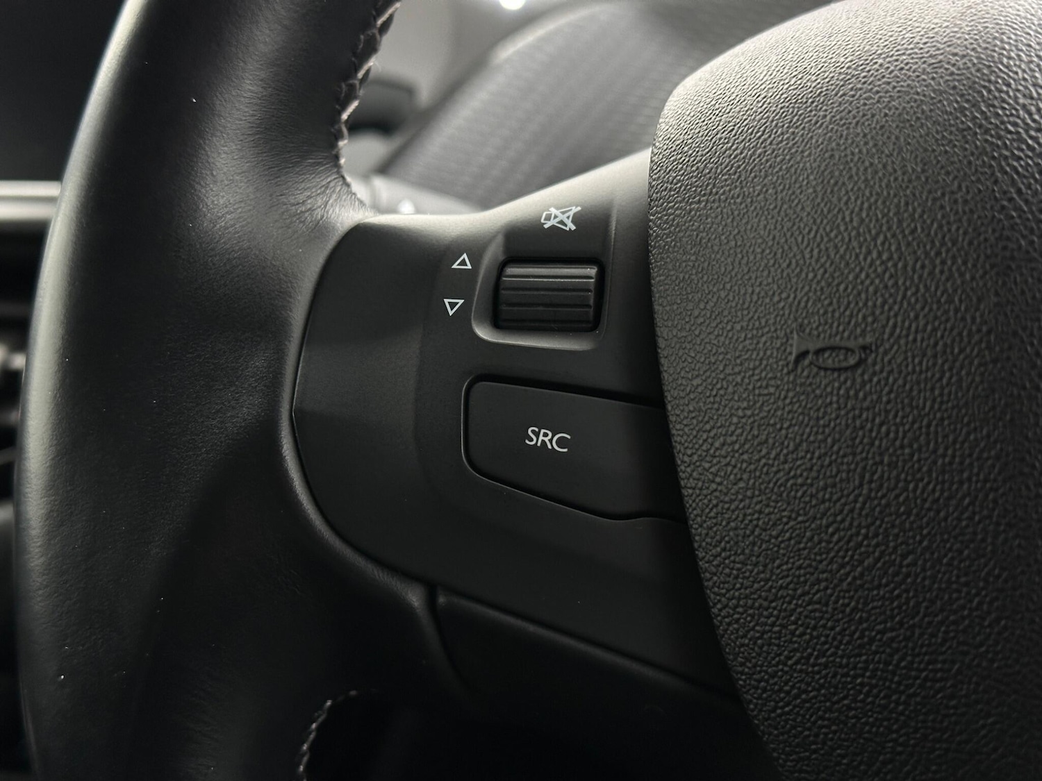 Used Peugeot 208 2018 for sale - 76878871: Photo 13