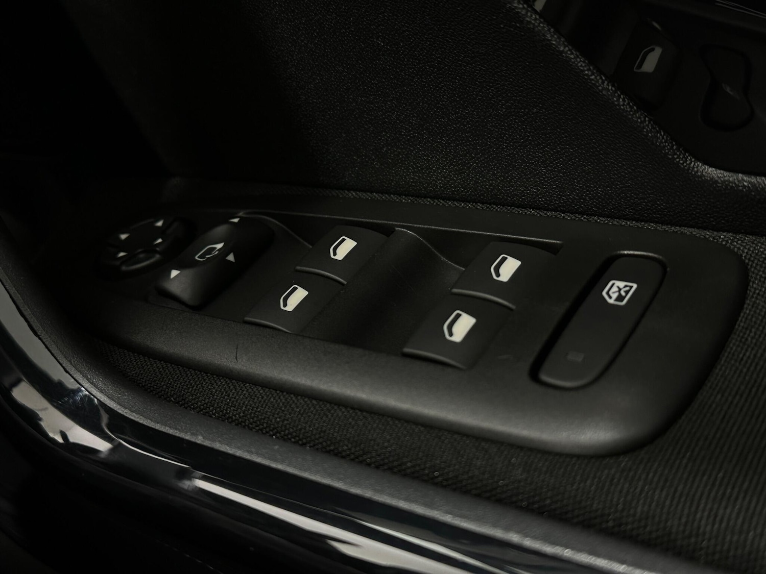 Used Peugeot 208 2018 for sale - 76878871: Photo 17