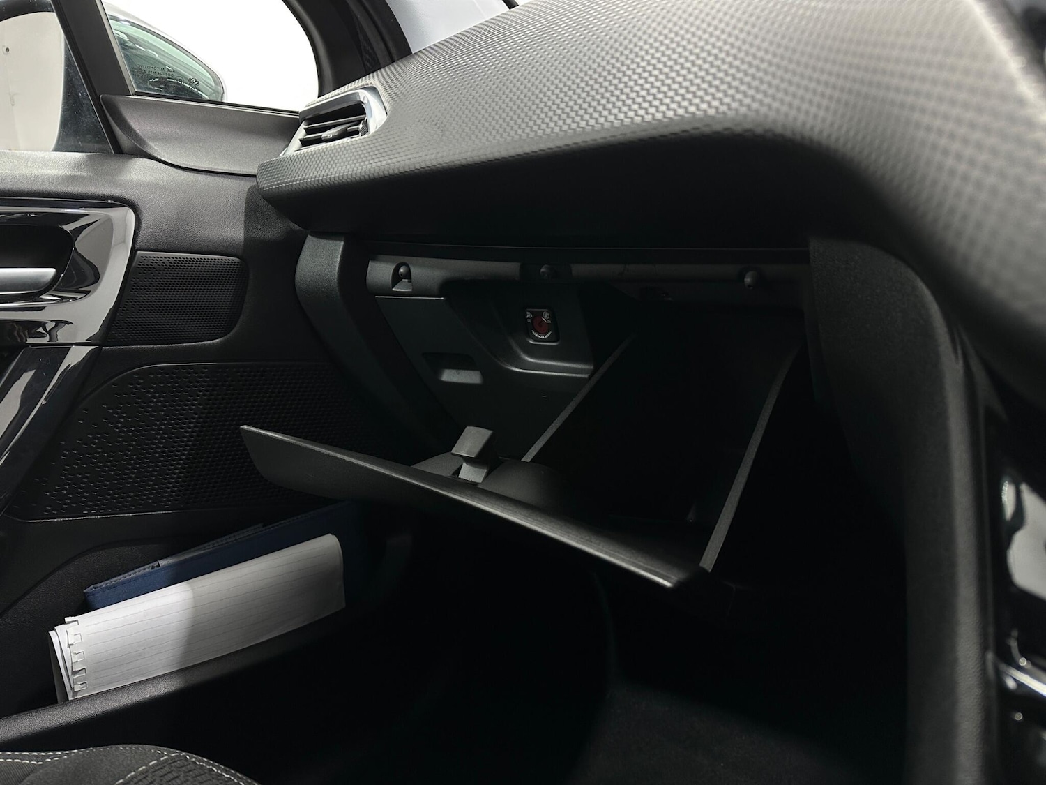 Used Peugeot 208 2018 for sale - 76878871: Photo 26