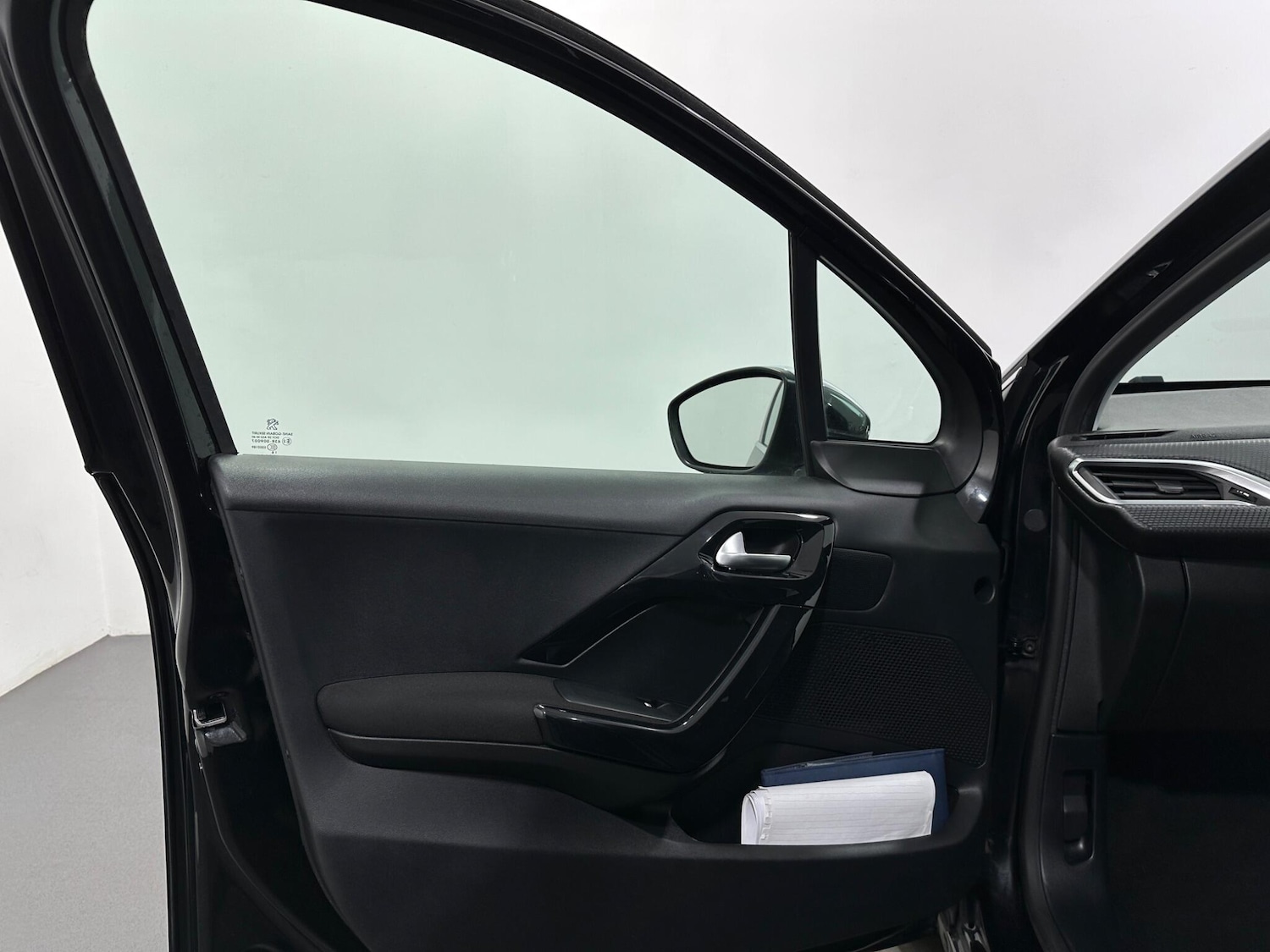 Used Peugeot 208 2018 for sale - 76878871: Photo 33