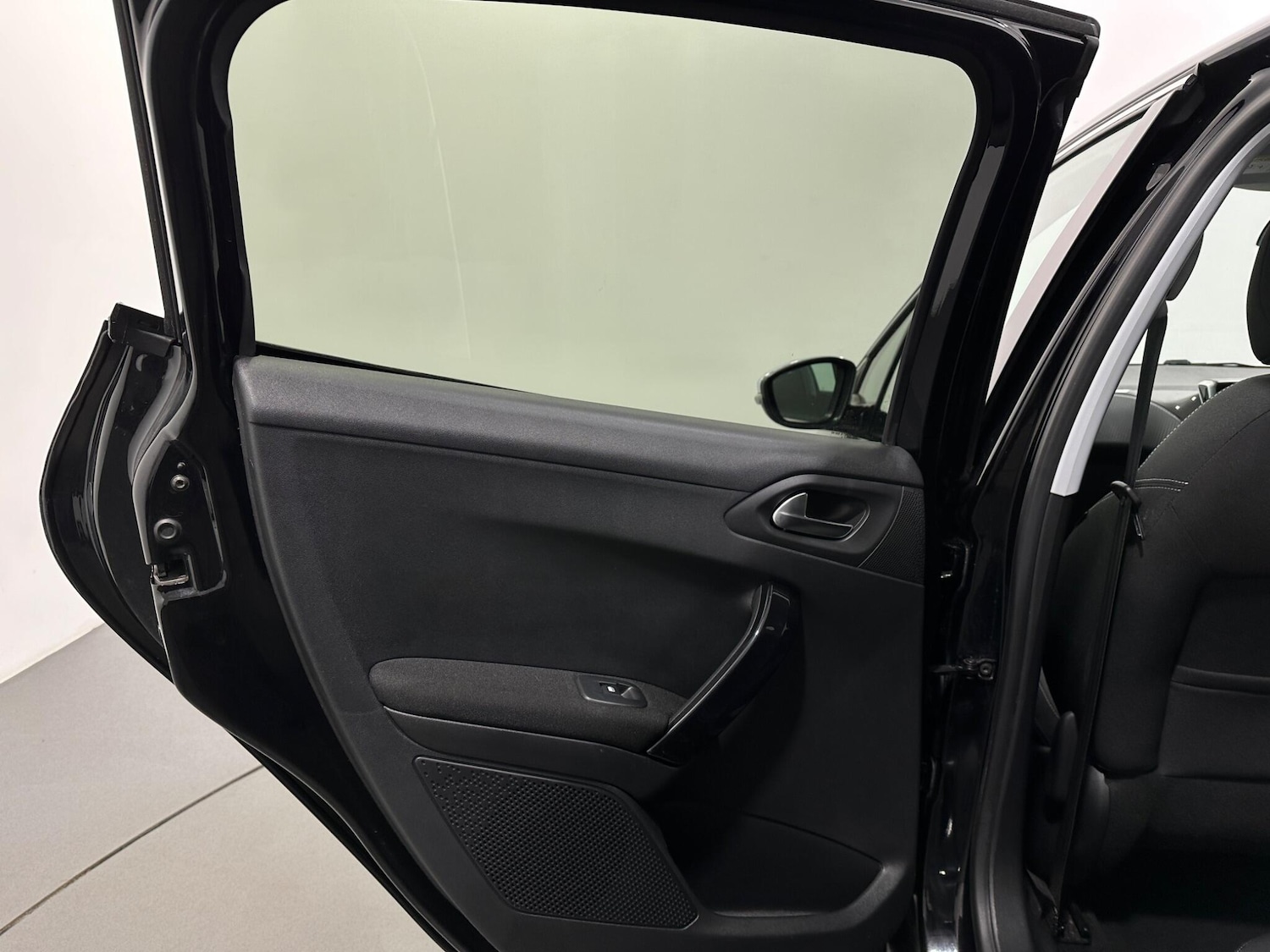 Used Peugeot 208 2018 for sale - 76878871: Photo 36