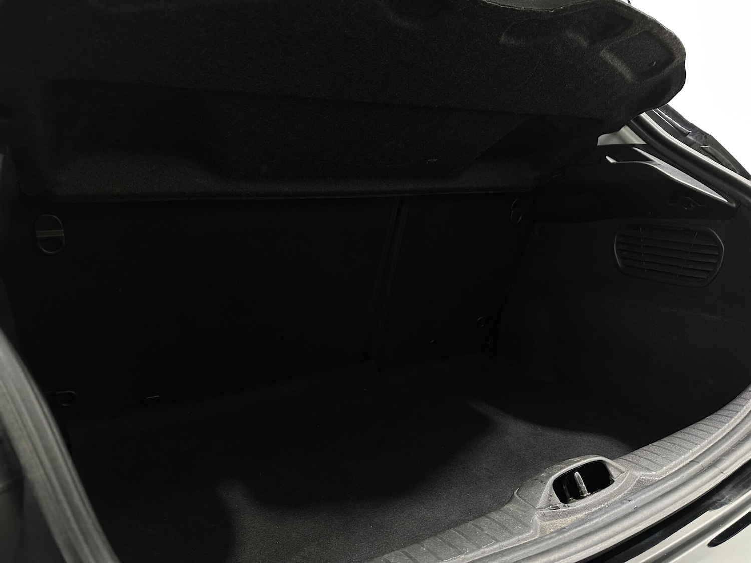 Used Peugeot 208 2018 for sale - 76878871: Photo 43