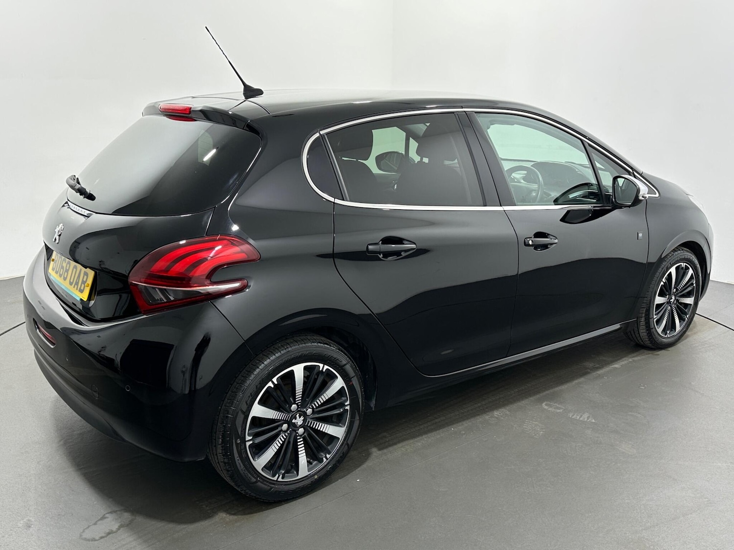 Used Peugeot 208 2018 for sale - 76878871: Photo 47