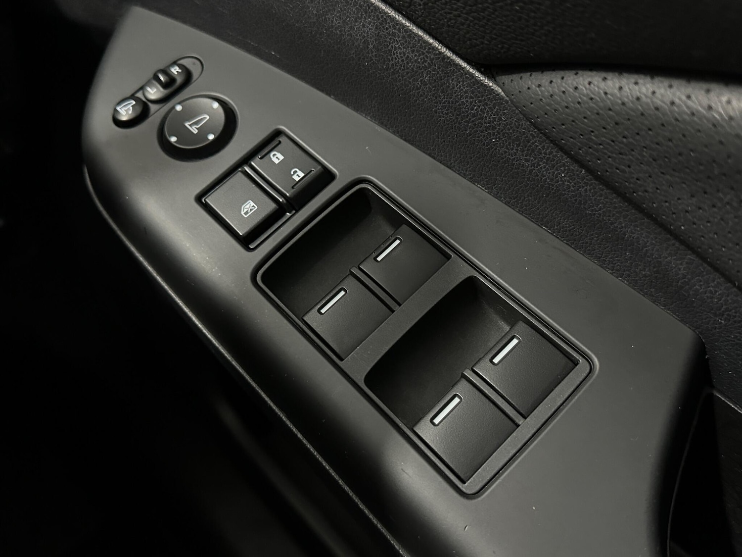 Used Honda CR-V 2018 for sale - 77120561: Photo 17