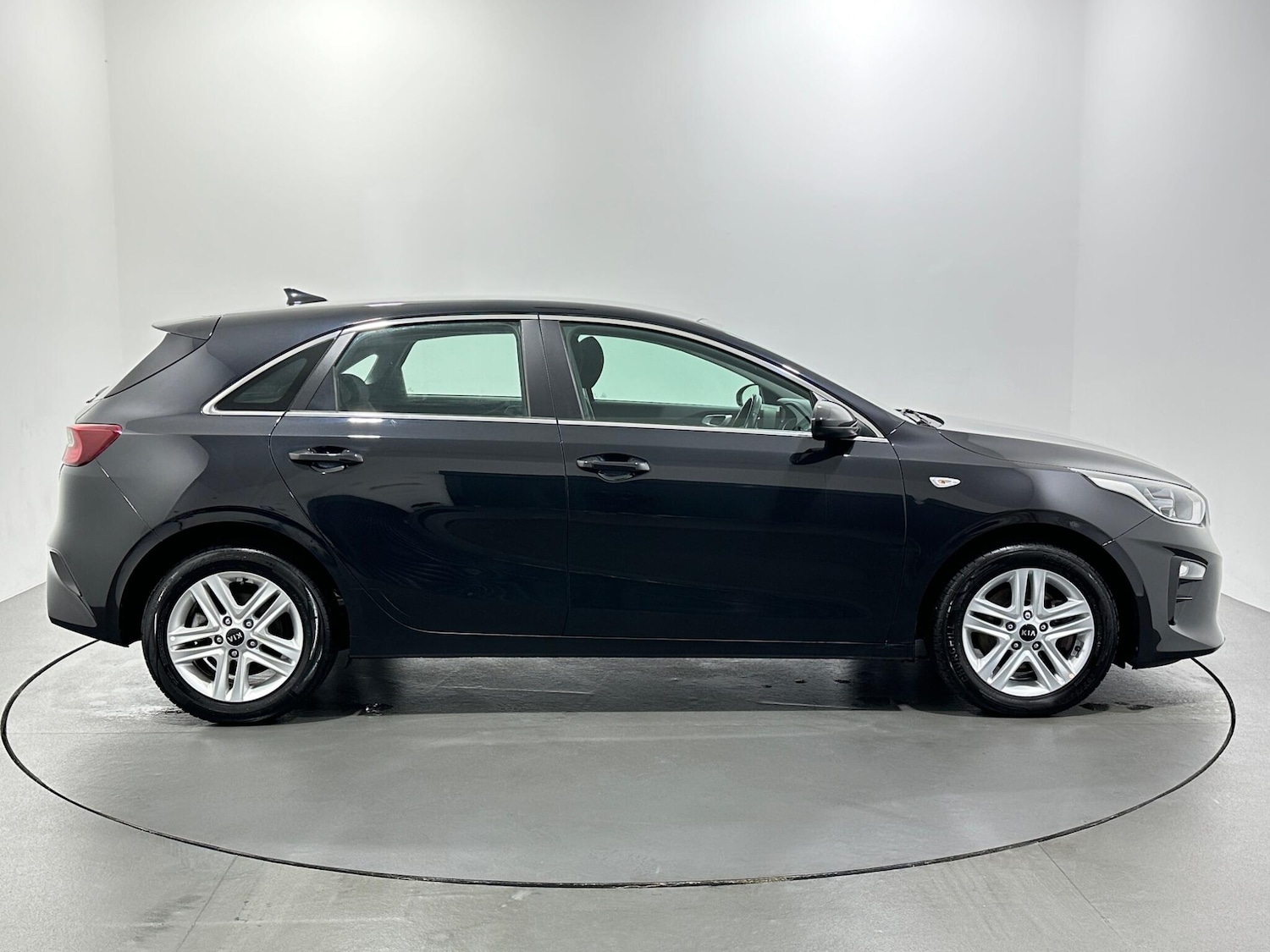 Used Kia Ceed 2021 for sale - 76878465: Photo 9
