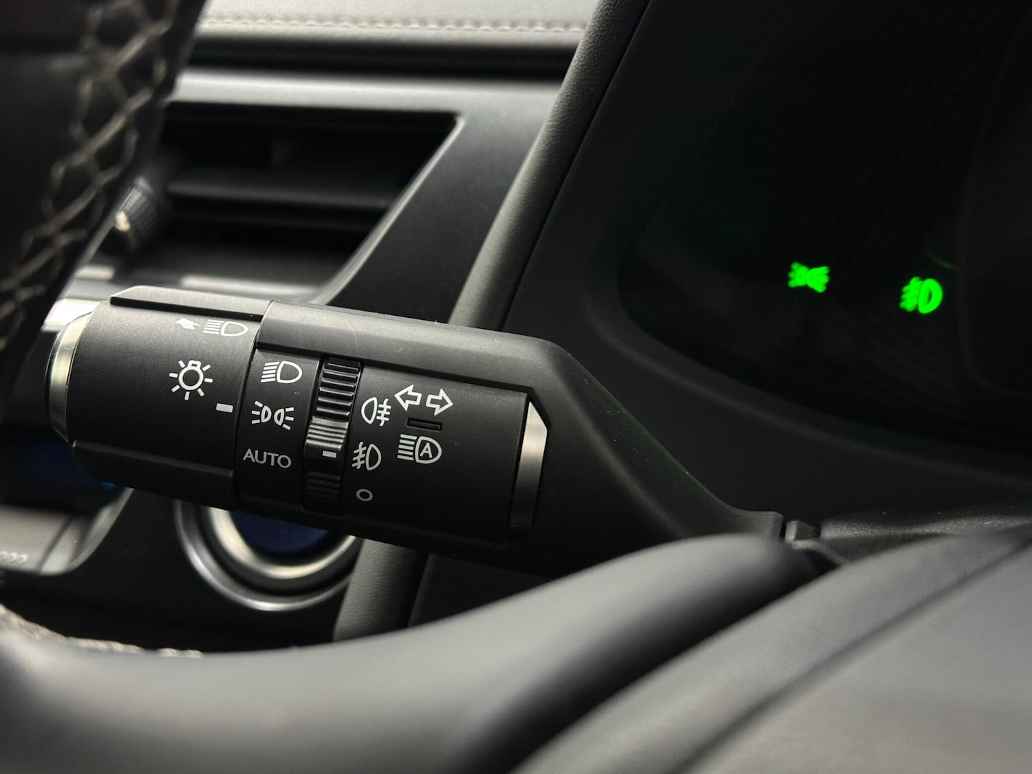 Used Lexus UX 2019 for sale - 77144640: Photo 12