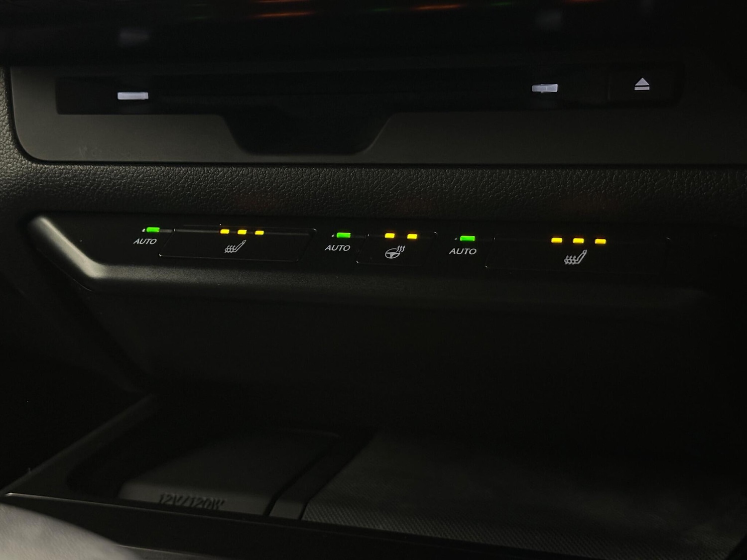 Used Lexus UX 2019 for sale - 77144640: Photo 23