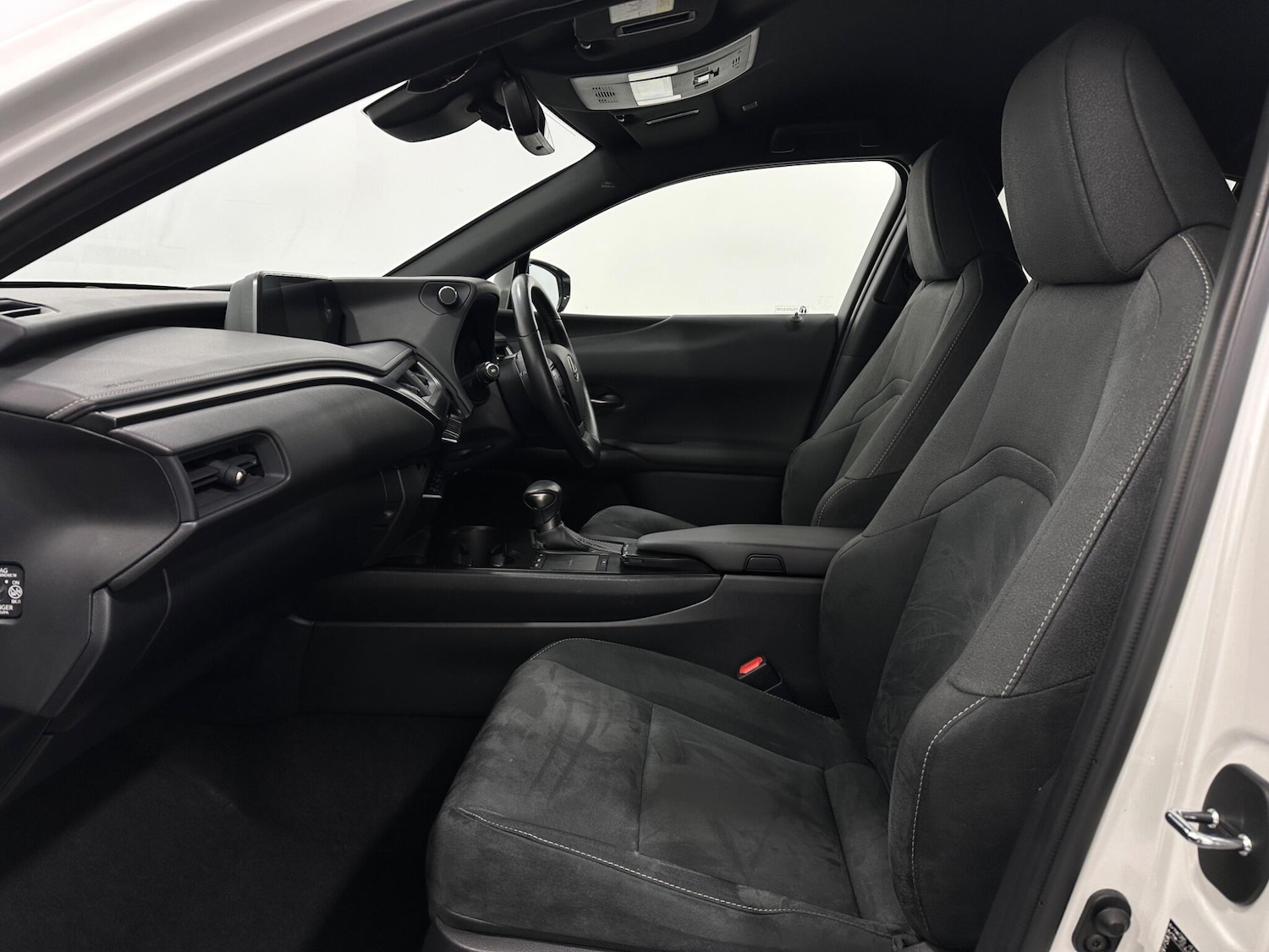 Used Lexus UX 2019 for sale - 77144640: Photo 36