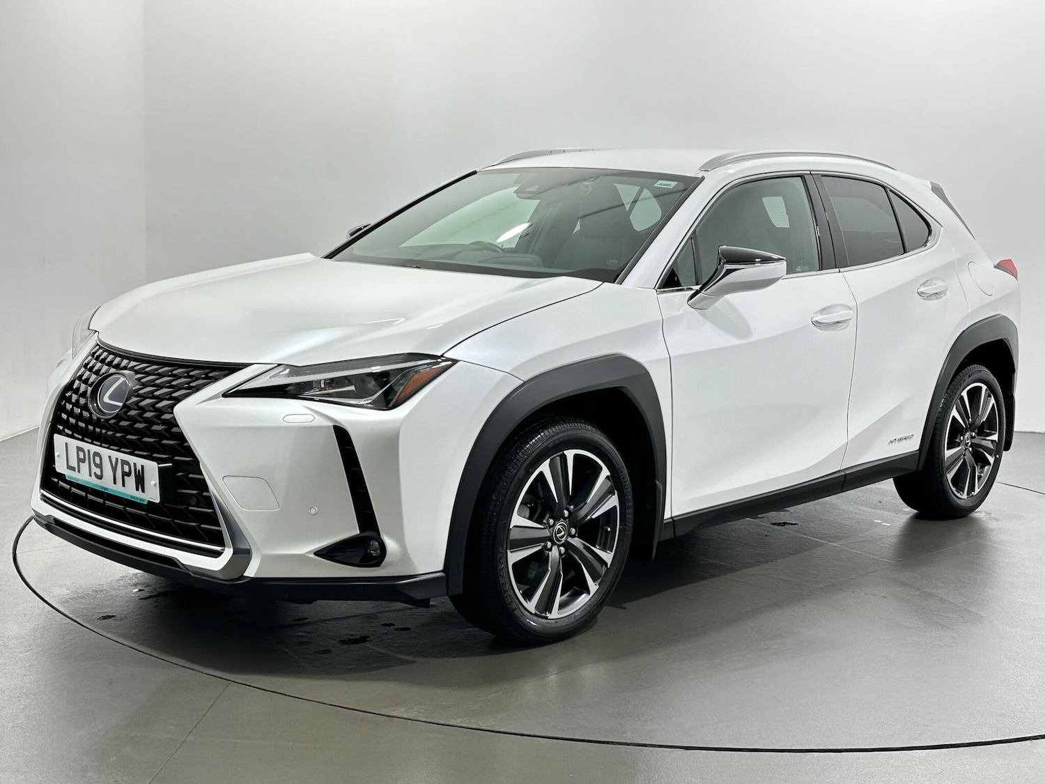 Used Lexus UX 2019 for sale - 77144640: Photo 4
