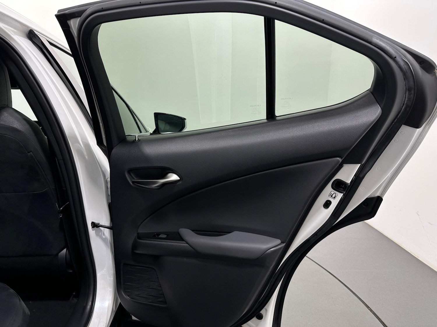 Used Lexus UX 2019 for sale - 77144640: Photo 45