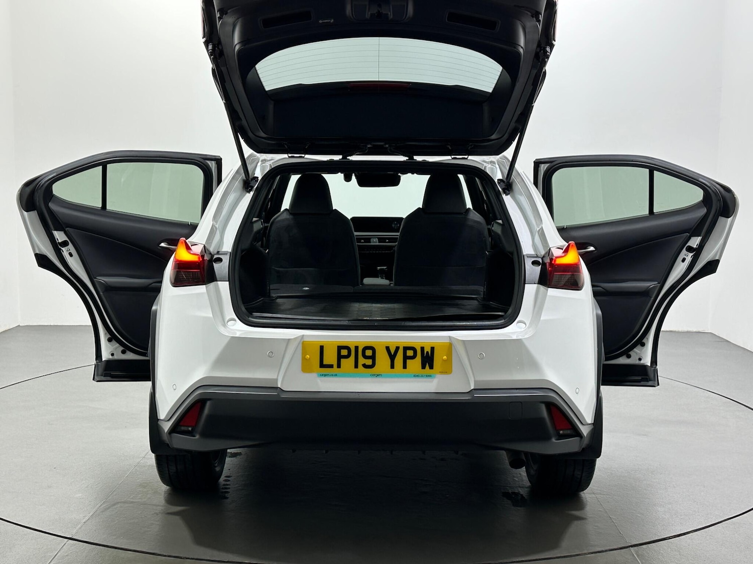 Used Lexus UX 2019 for sale - 77144640: Photo 46