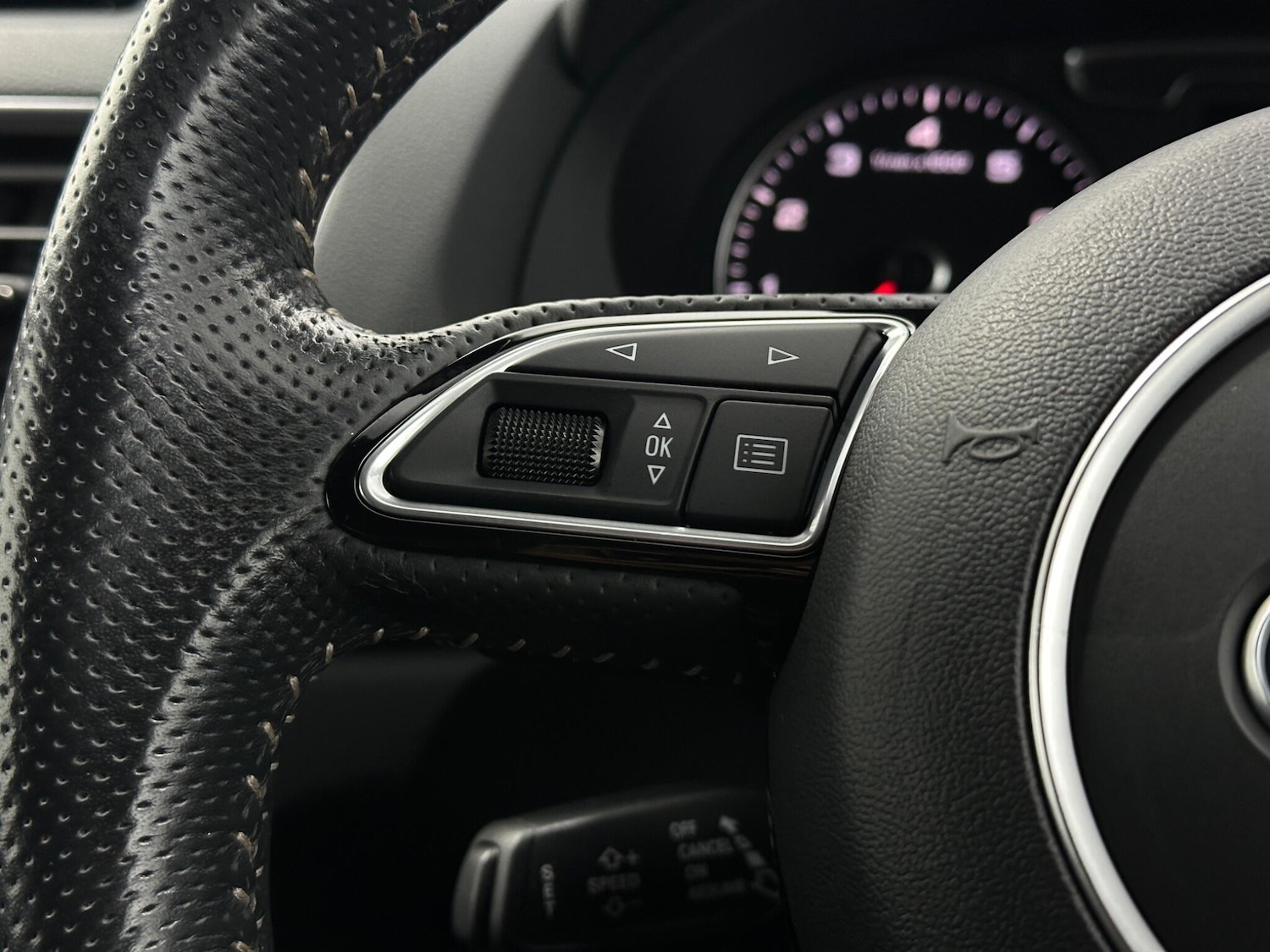 Used Audi Q3 2018 for sale - 76878821: Photo 13