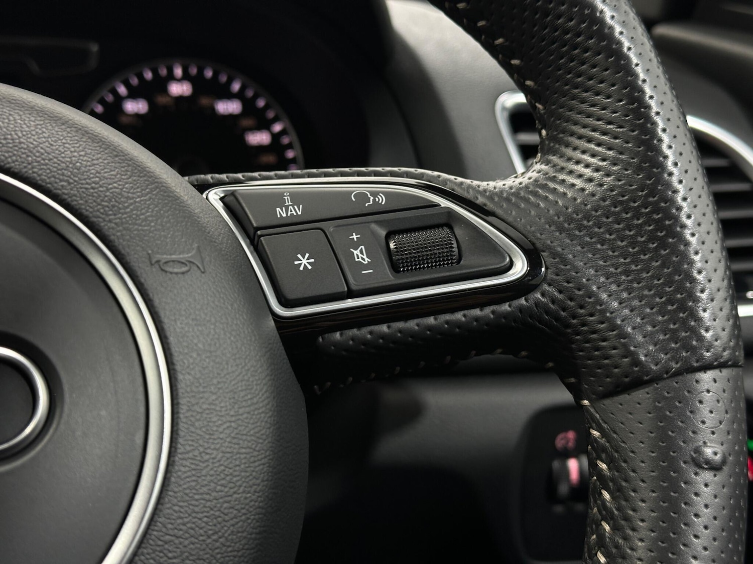 Used Audi Q3 2018 for sale - 76878821: Photo 14