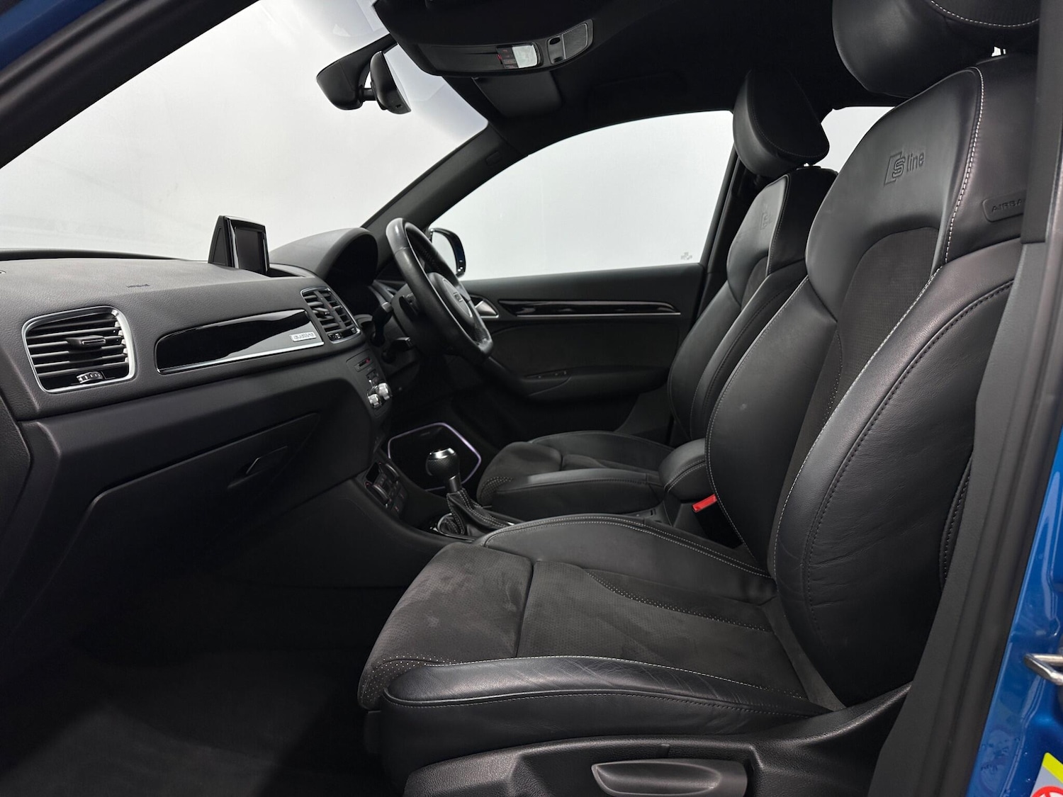 Used Audi Q3 2018 for sale - 76878821: Photo 32