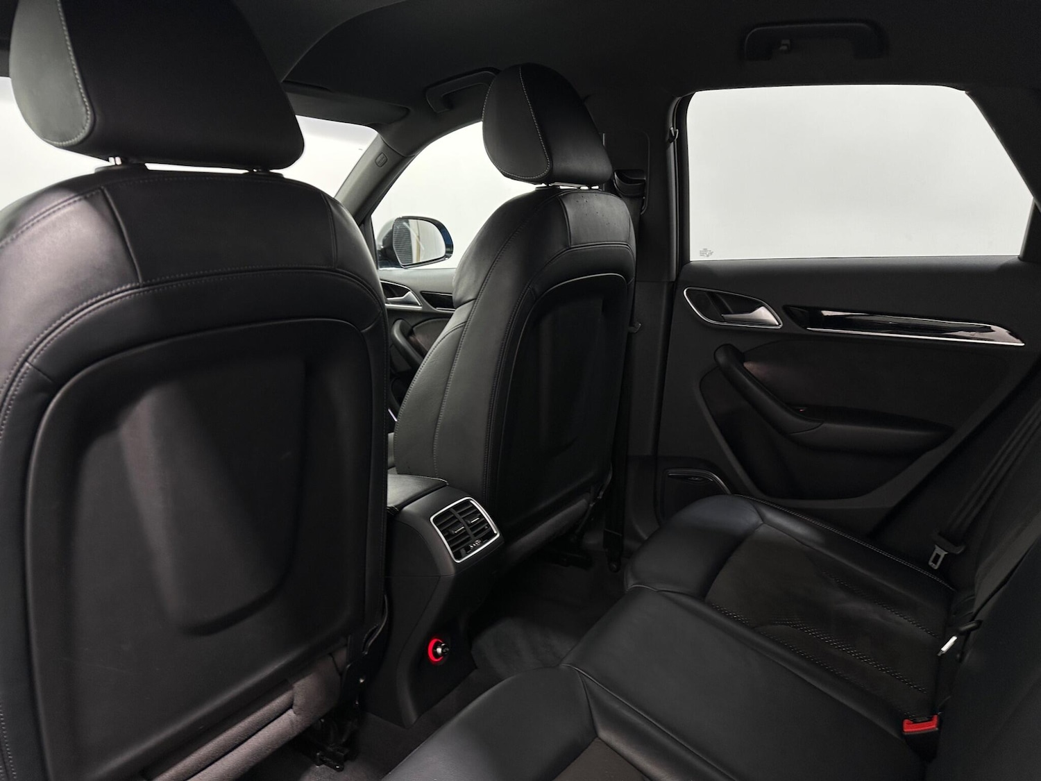 Used Audi Q3 2018 for sale - 76878821: Photo 36