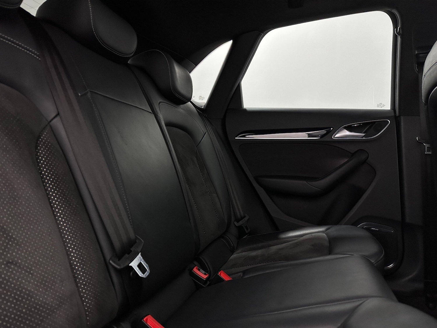 Used Audi Q3 2018 for sale - 76878821: Photo 40