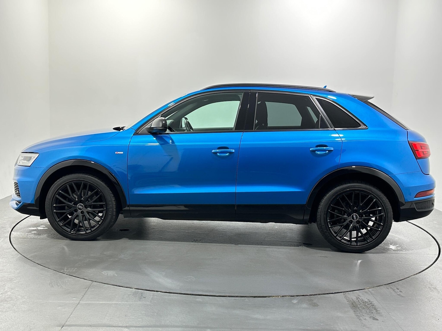 Used Audi Q3 2018 for sale - 76878821: Photo 5