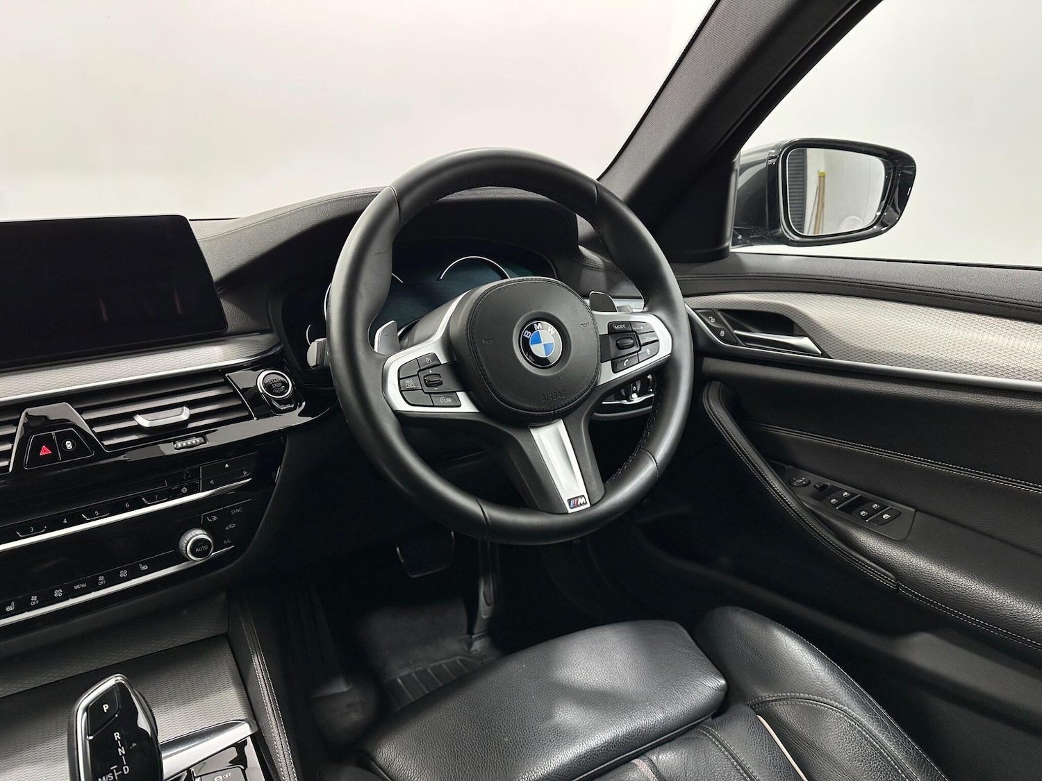 Used BMW 5 Series 2018 for sale - 77768982: Photo 11