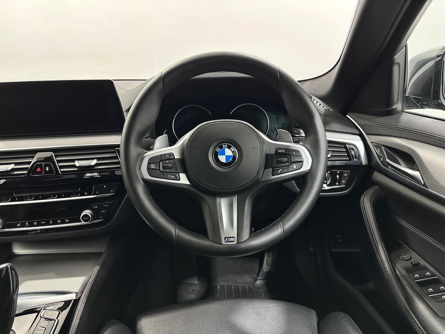 Used BMW 5 Series 2018 for sale - 77768982: Photo 13