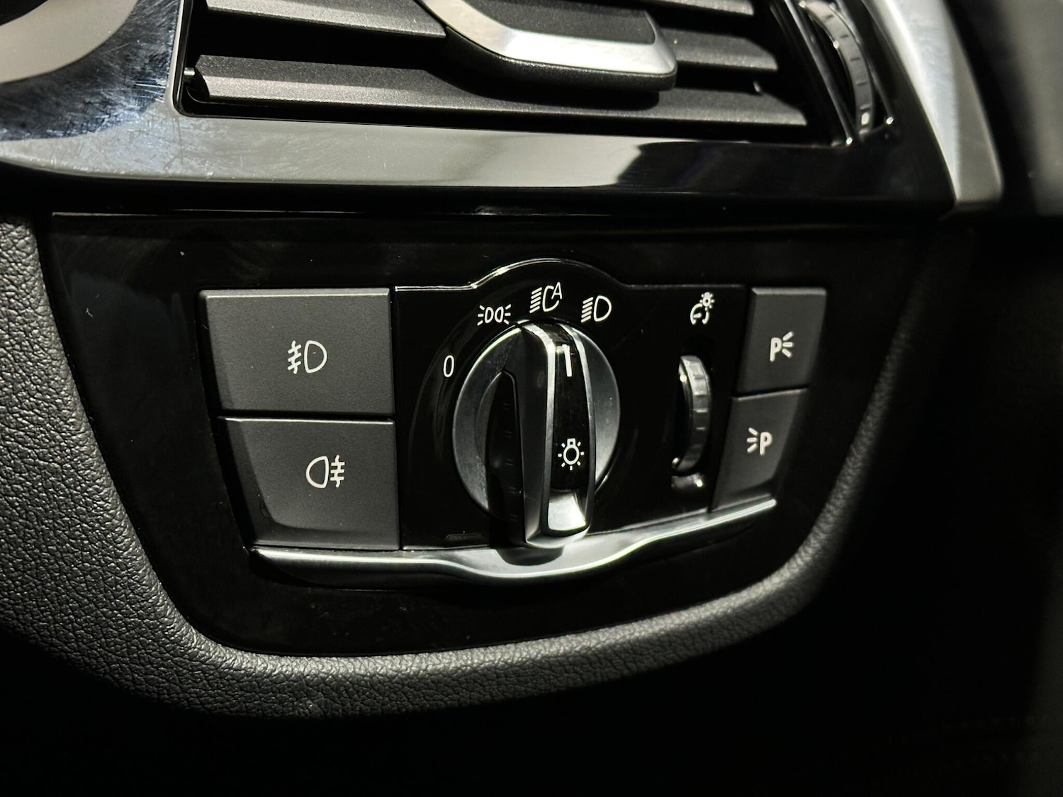 Used BMW 5 Series 2018 for sale - 77768982: Photo 18