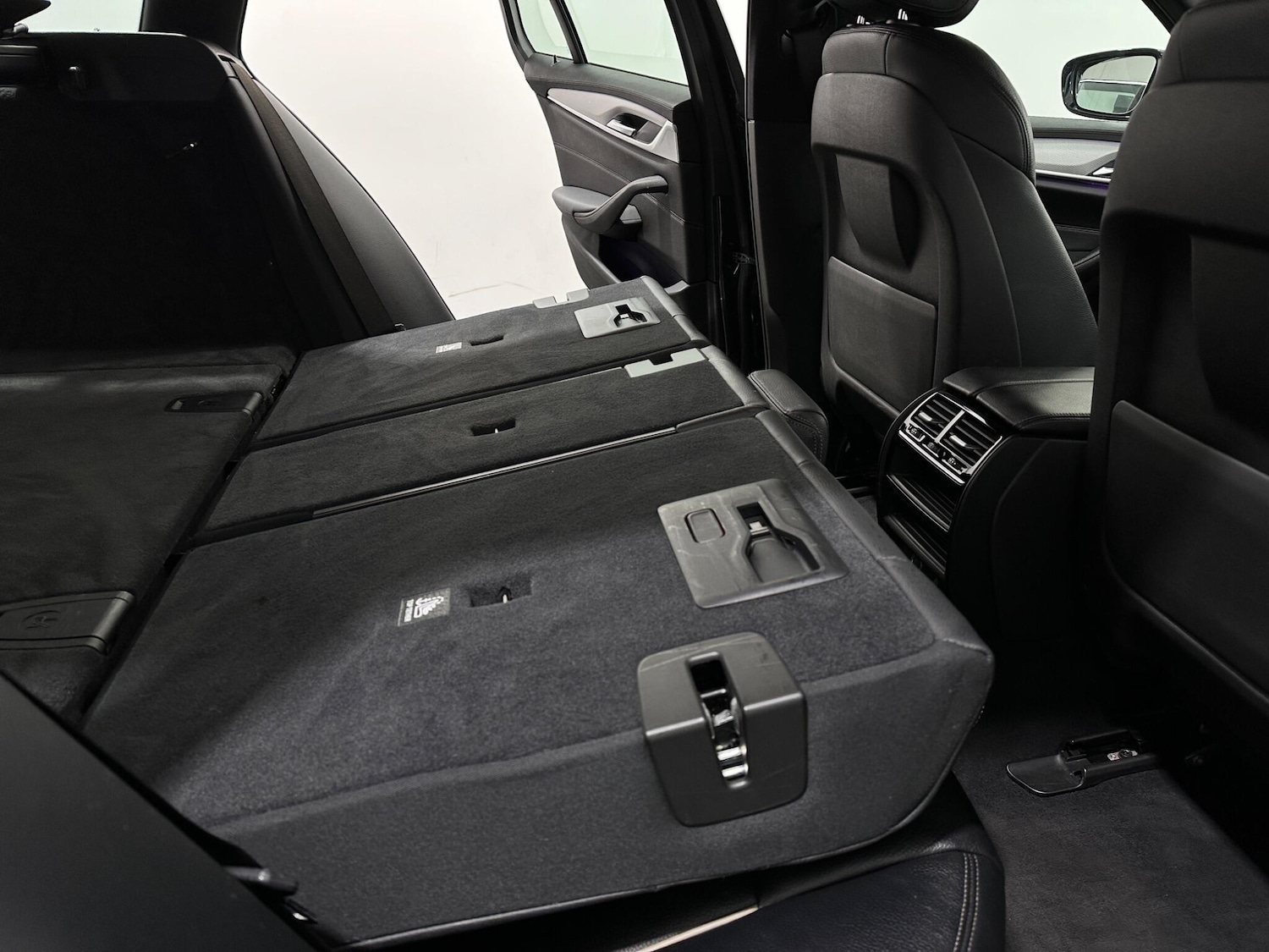 Used BMW 5 Series 2018 for sale - 77768982: Photo 47