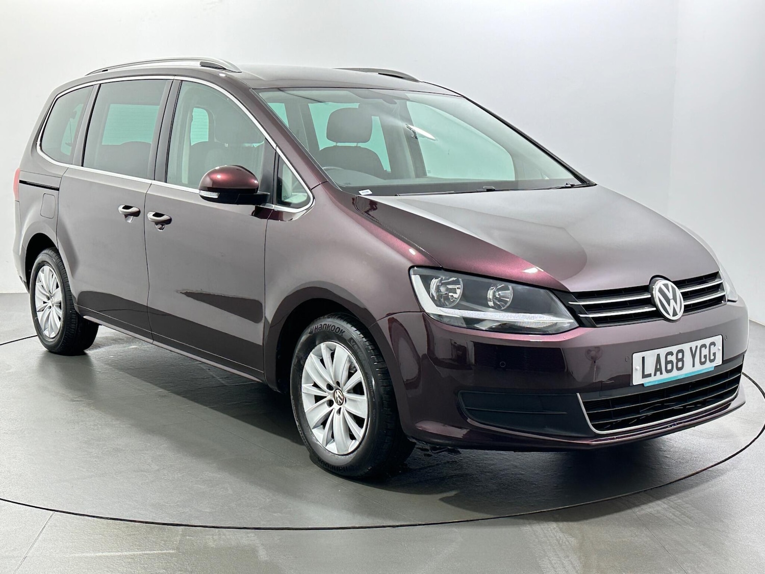 Used Volkswagen Sharan 2019 for sale - 76878940: Photo 1