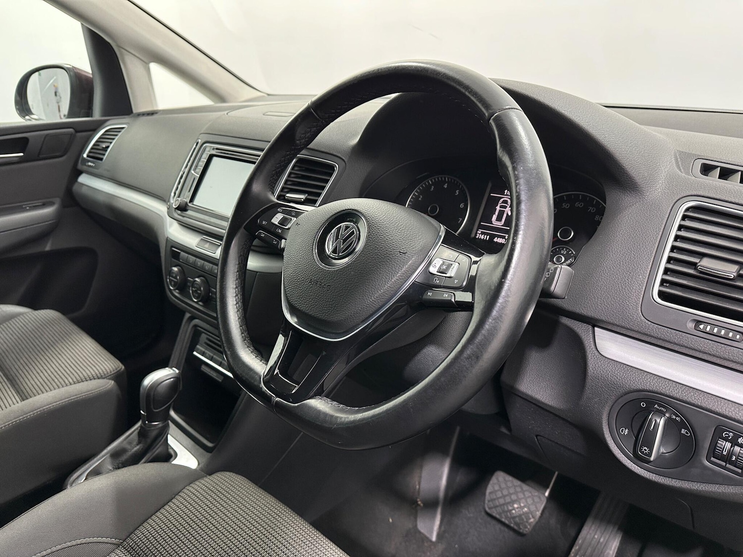 Used Volkswagen Sharan 2019 for sale - 76878940: Photo 10