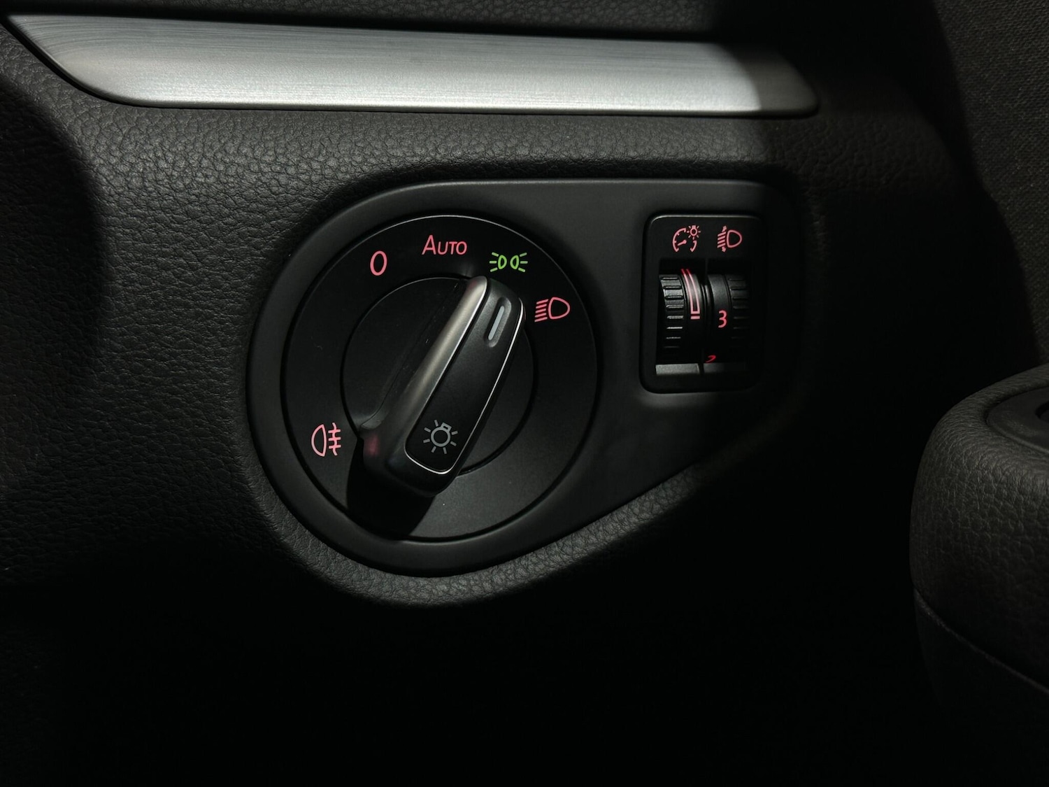 Used Volkswagen Sharan 2019 for sale - 76878940: Photo 16