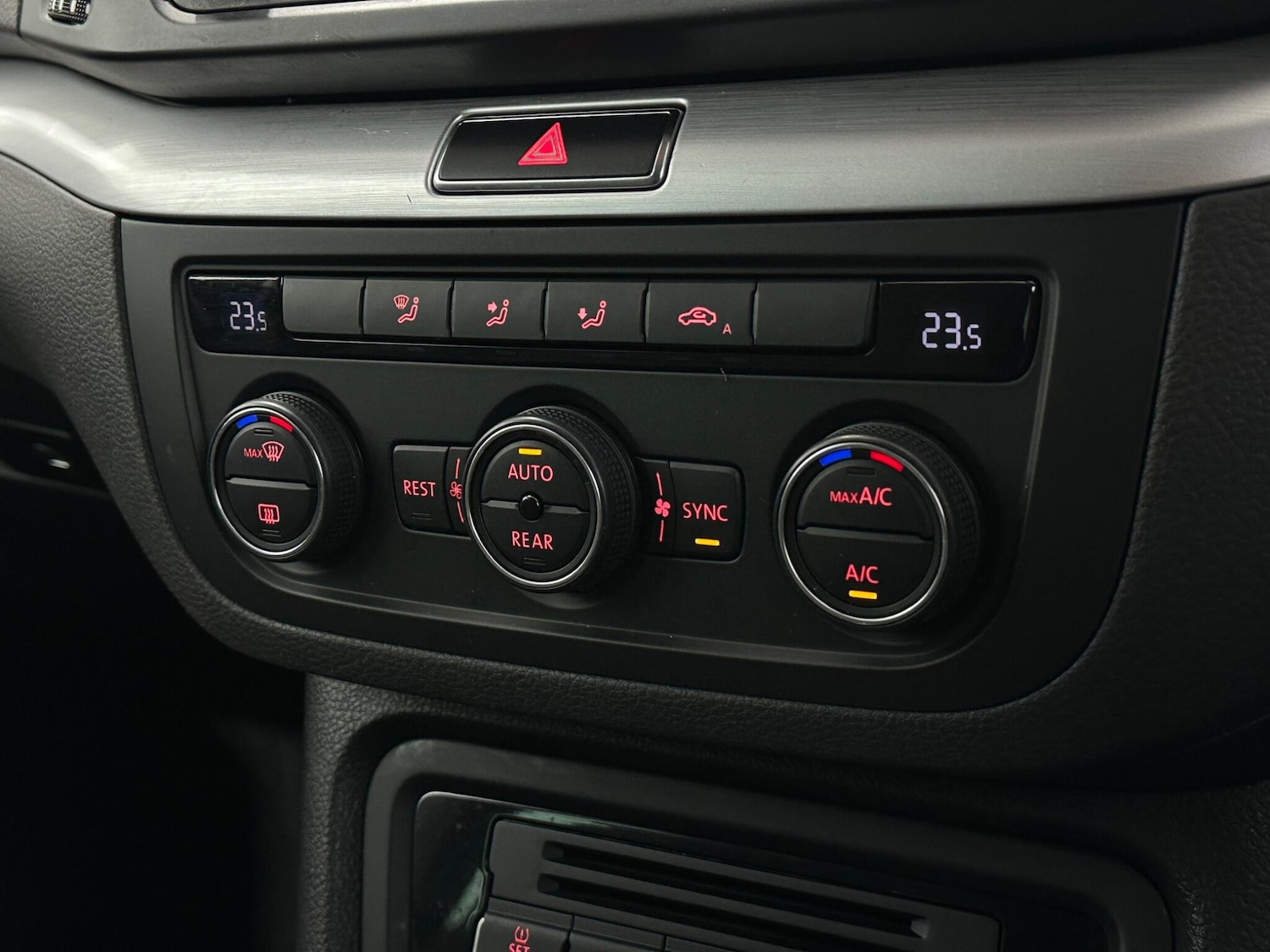 Used Volkswagen Sharan 2019 for sale - 76878940: Photo 19