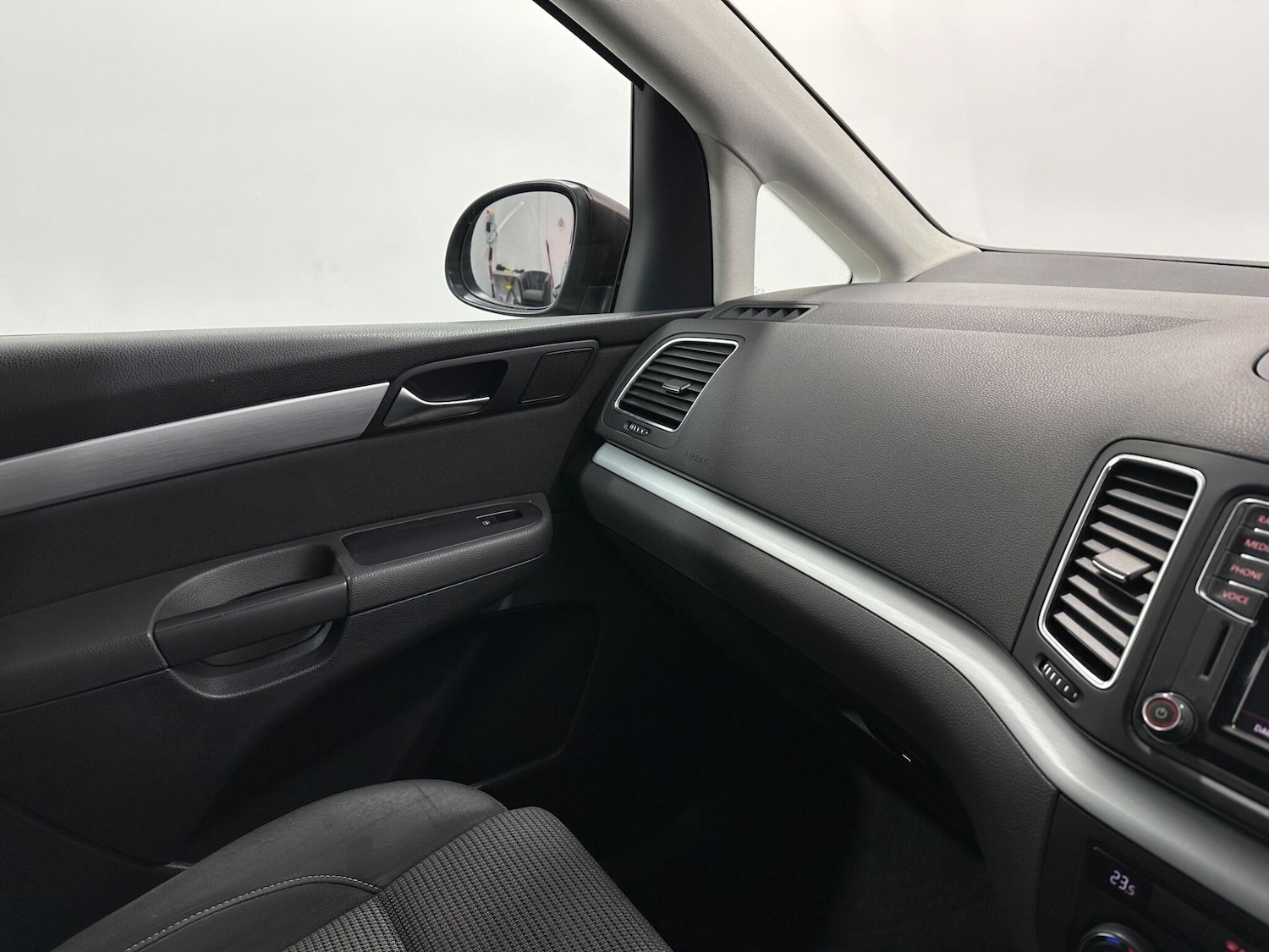 Used Volkswagen Sharan 2019 for sale - 76878940: Photo 23