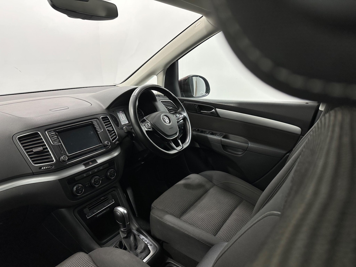 Used Volkswagen Sharan 2019 for sale - 76878940: Photo 25