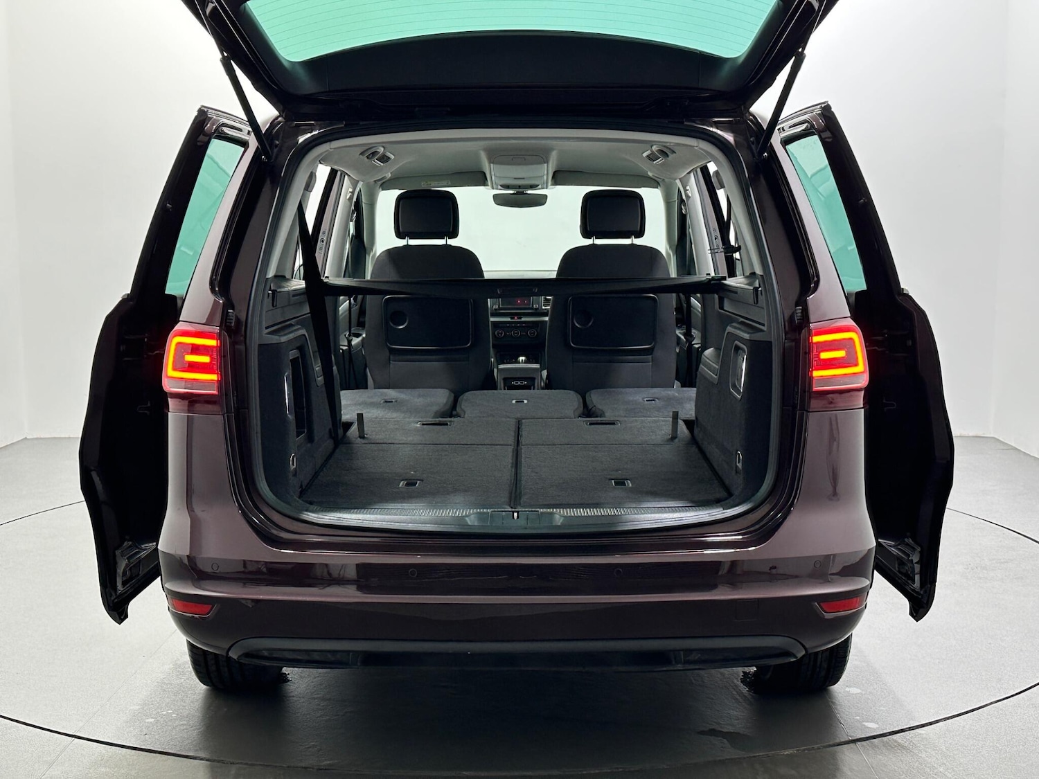 Used Volkswagen Sharan 2019 for sale - 76878940: Photo 38