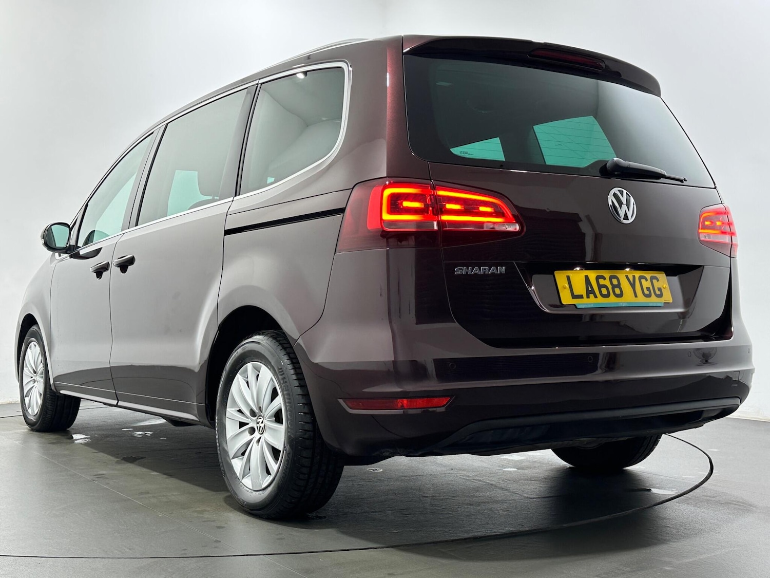 Used Volkswagen Sharan 2019 for sale - 76878940: Photo 42