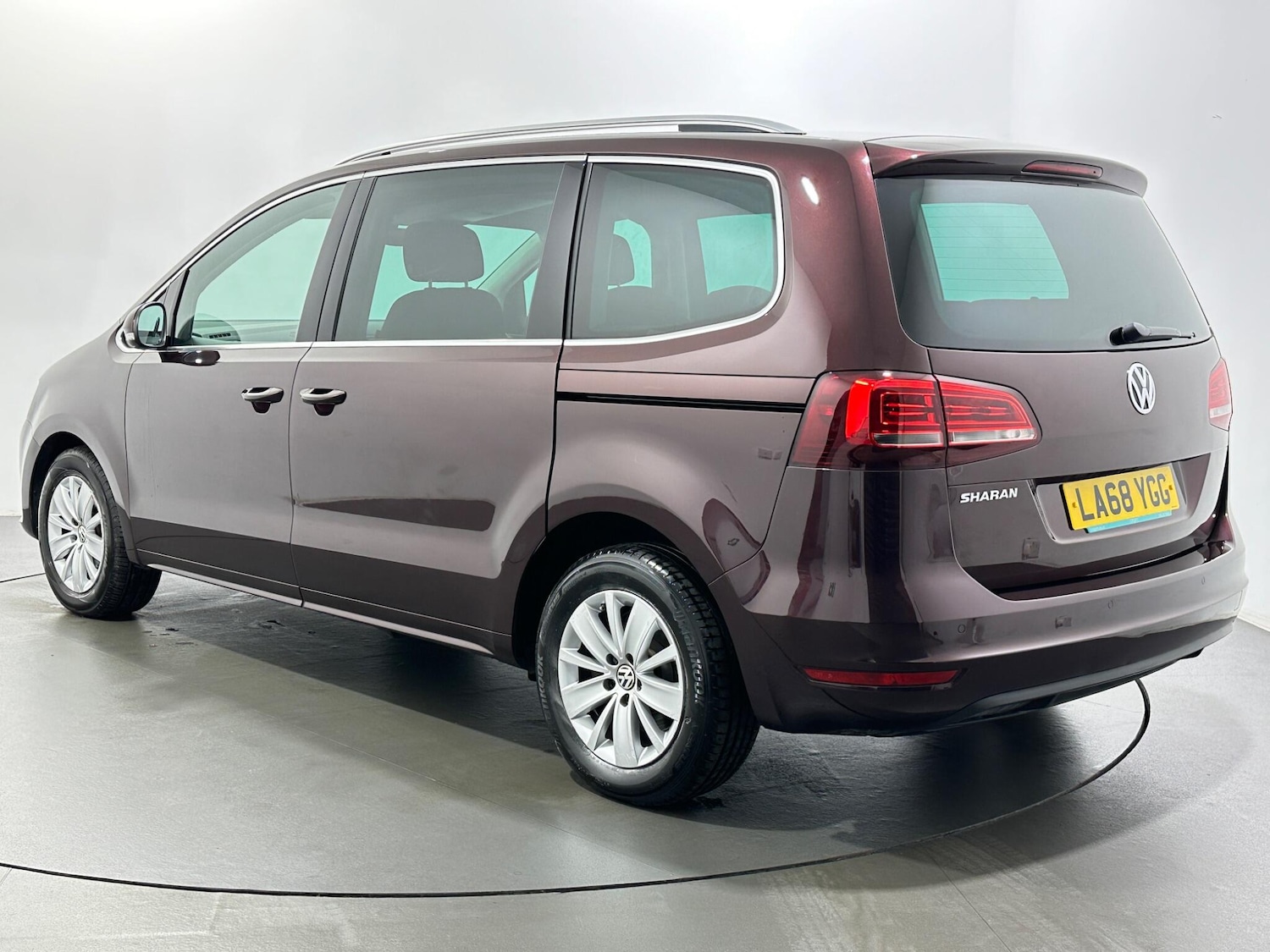 Used Volkswagen Sharan 2019 for sale - 76878940: Photo 6