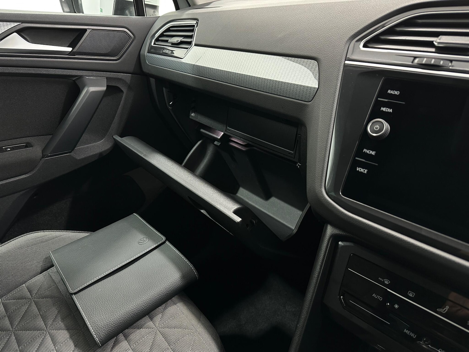 Used Volkswagen Tiguan 2022 for sale - 77109706: Photo 26